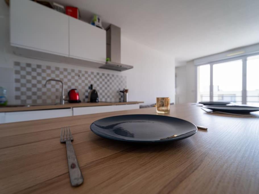 Appartement Tout Equipe Climatise Terrasse Hopital De La Timone Marsylia Zewnętrze zdjęcie